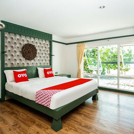 Oyo 255 The Ocean Hotel Patong Exterior photo