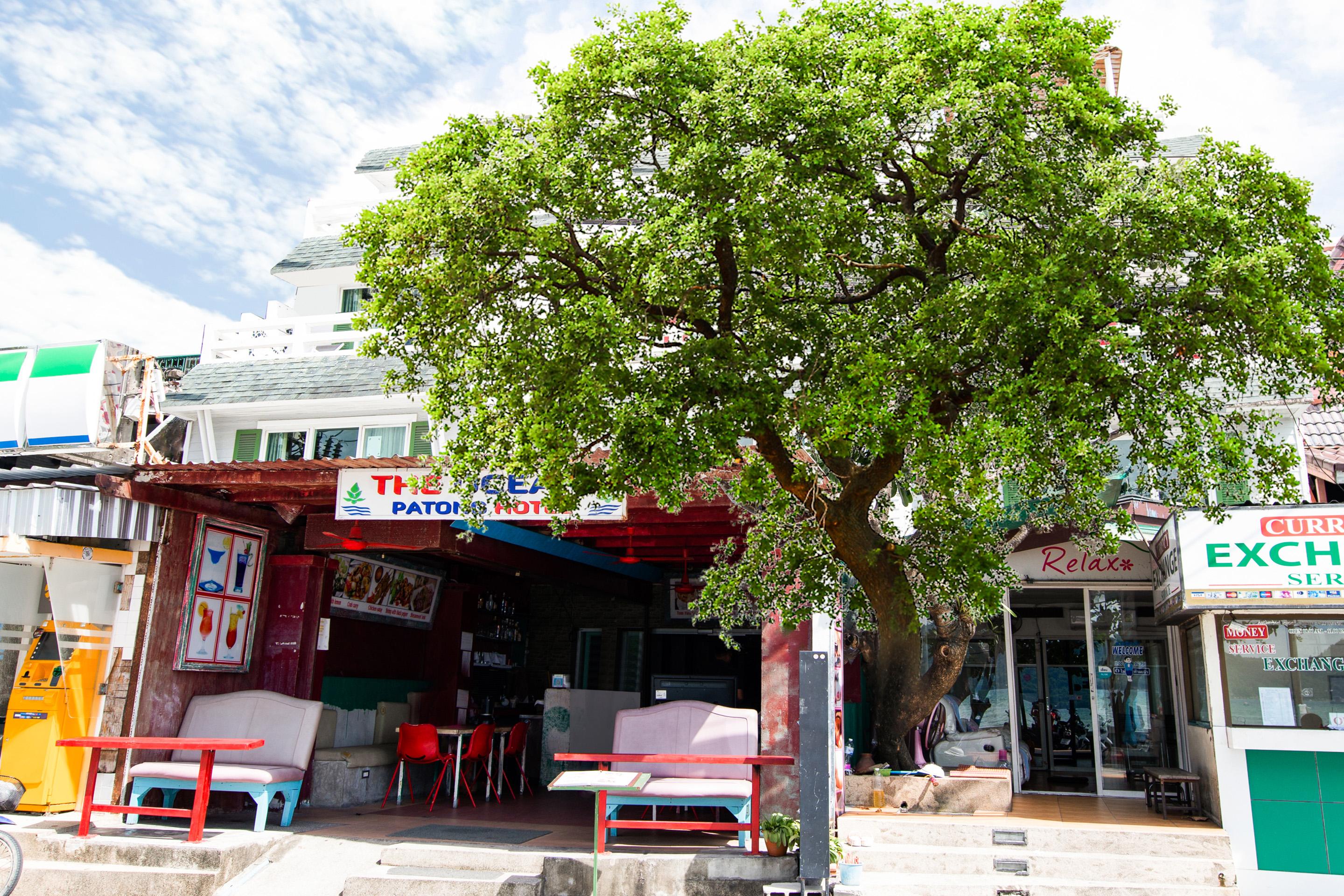 Oyo 255 The Ocean Hotel Patong Exterior photo